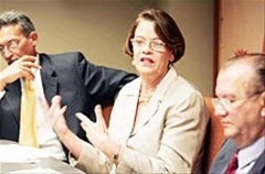 Rosa Pérez Perdomo, Secretaria de Salud de Puerto Rico