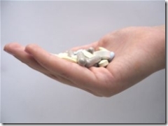 387209_pills_thumb5B55D.jpg