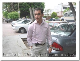 080706CIUDAD Y REGIONLUIS CARLOS RODRIGUEZ SANCHO EN VENDEVIDAS TUVO UNA AUDIENCIA EN LA COMISION DE ARBITRAJE MEDICO DEL ESTADO DE JALISCOFOTO IVAN GARCIA