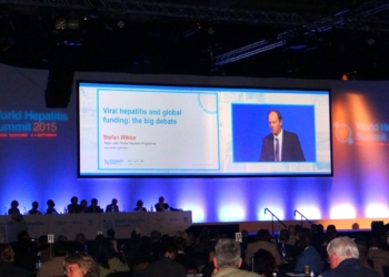 Debate sobre precio de medicamentos para Hepatitis C en World Hepatitis Summit Escocia 2015, participación HCV Sin Fronteras