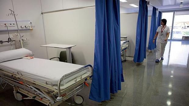 camas-vacias-hospital-dos-k4cE-620x349@abc.jpg