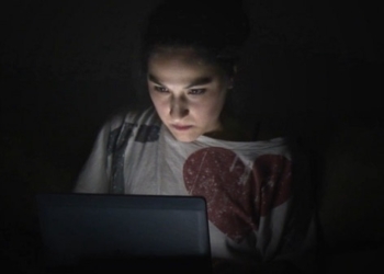 células de la piel expuestas a la luz azul