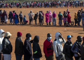 la inminente crisis de las jeringas amenaza la vacunacion para covid 19 1 scaled